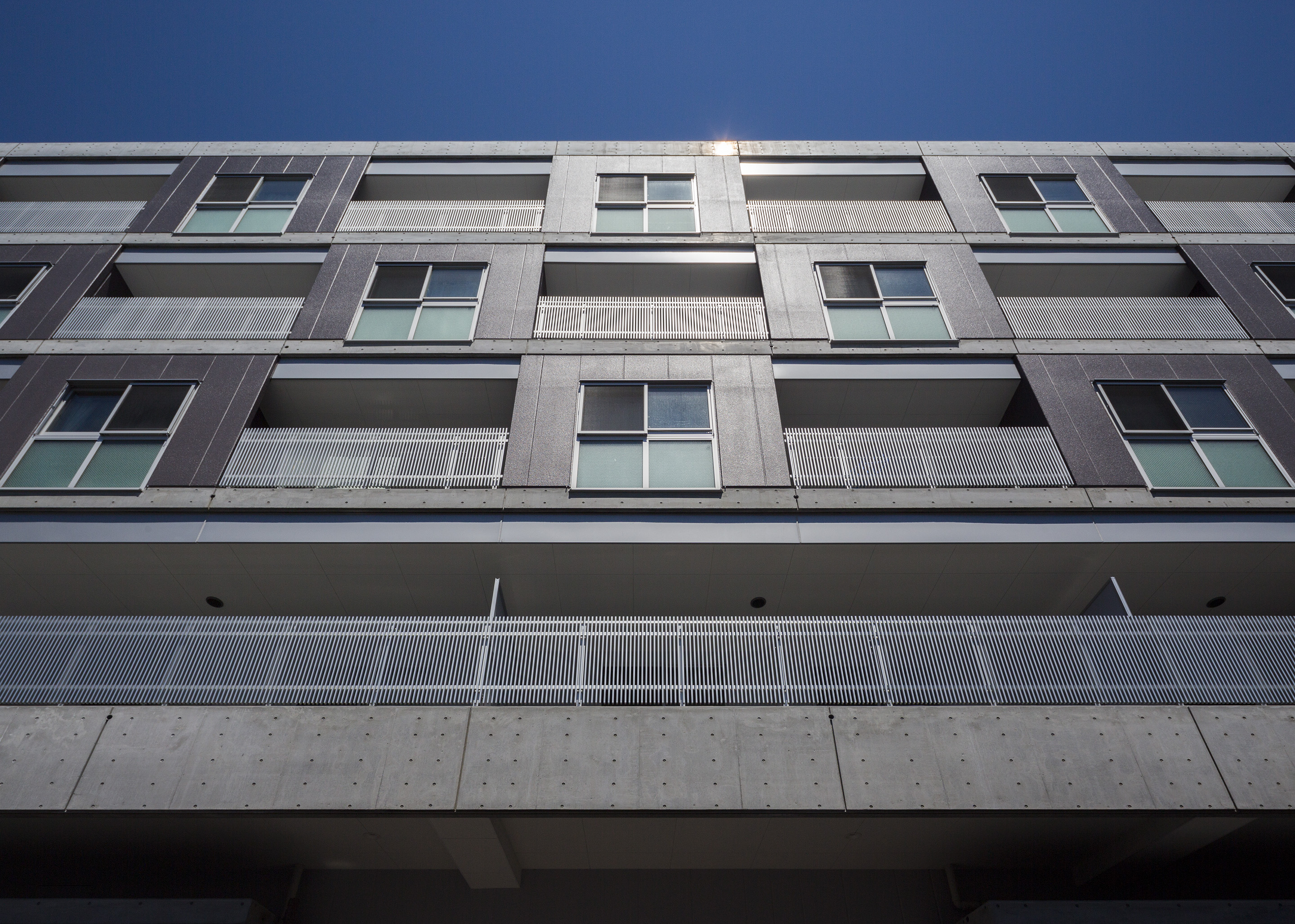 04_西面ディテール　4408